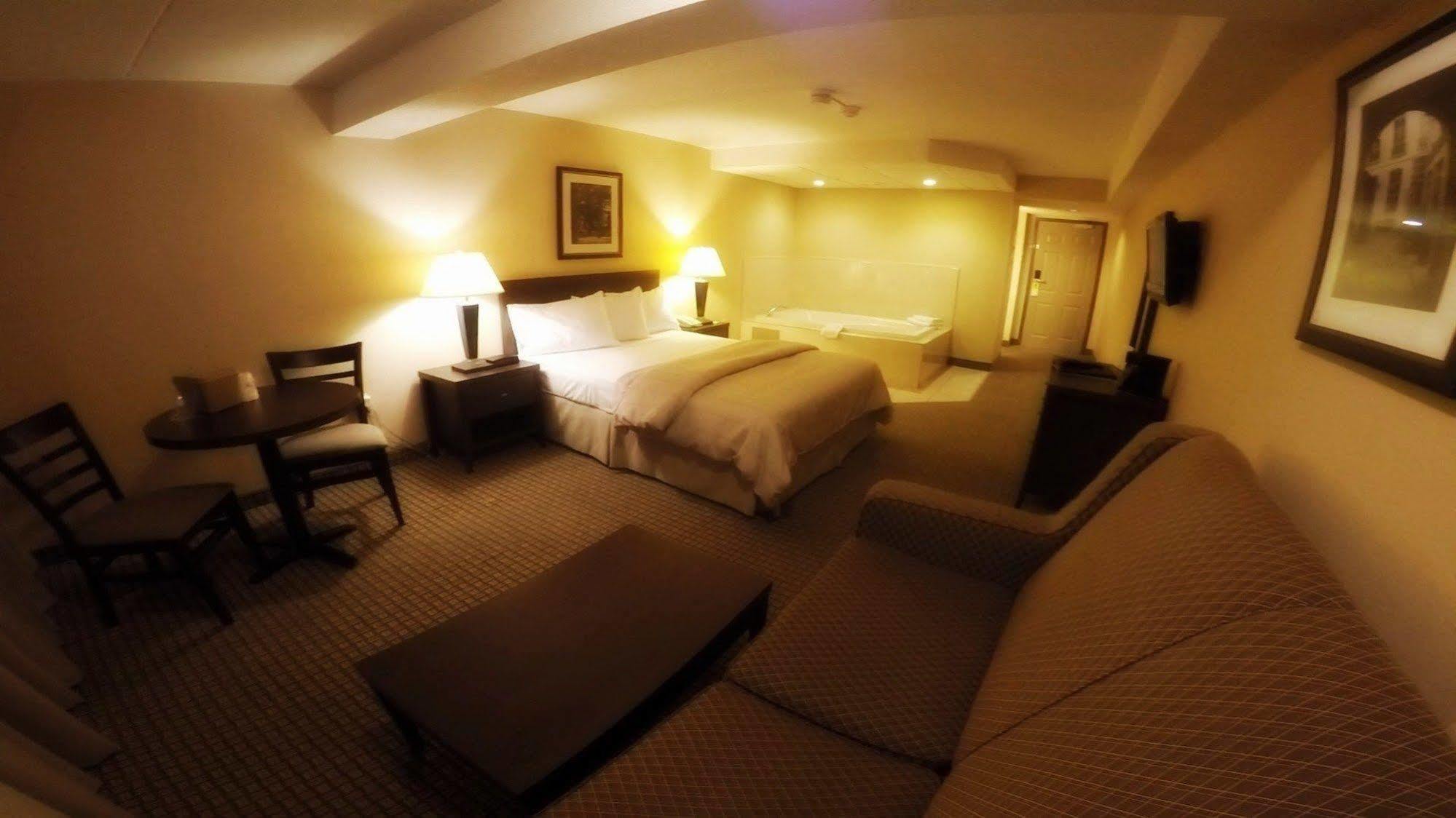 Days Inn By Wyndham Niagara Falls Lundys Lane Eksteriør bilde