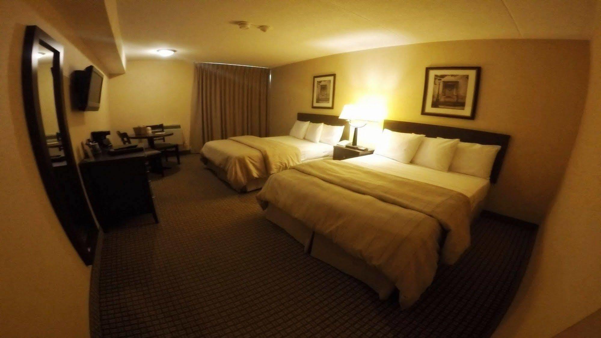 Days Inn By Wyndham Niagara Falls Lundys Lane Eksteriør bilde