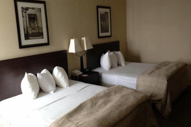 Days Inn By Wyndham Niagara Falls Lundys Lane Eksteriør bilde