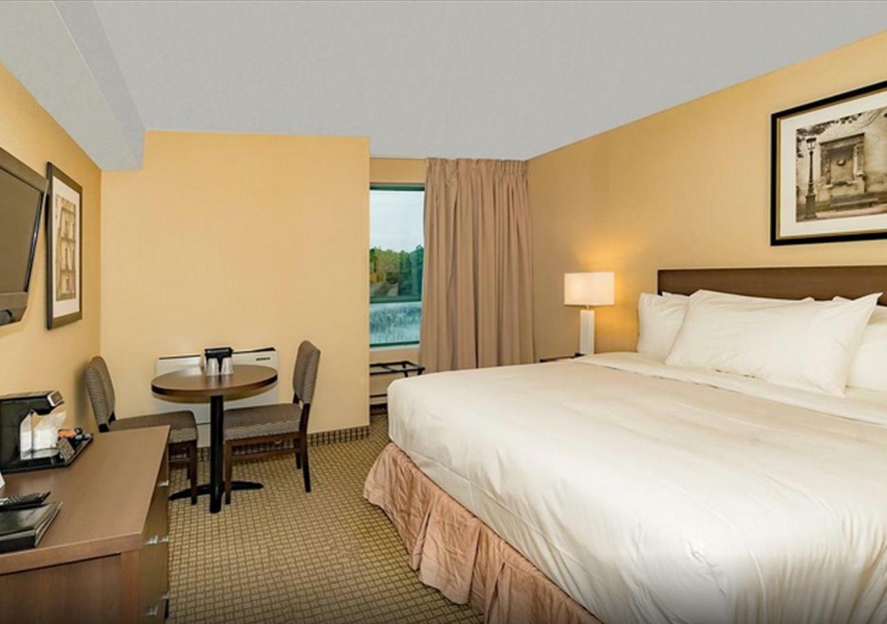 Days Inn By Wyndham Niagara Falls Lundys Lane Eksteriør bilde